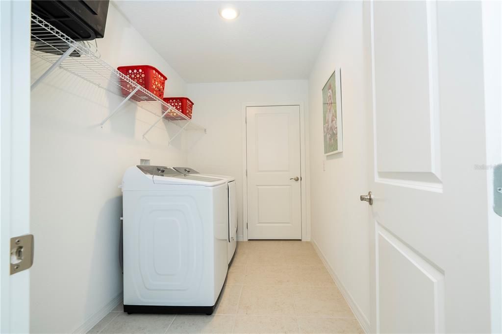 For Rent: $4,800 (5 beds, 4 baths, 3533 Square Feet)