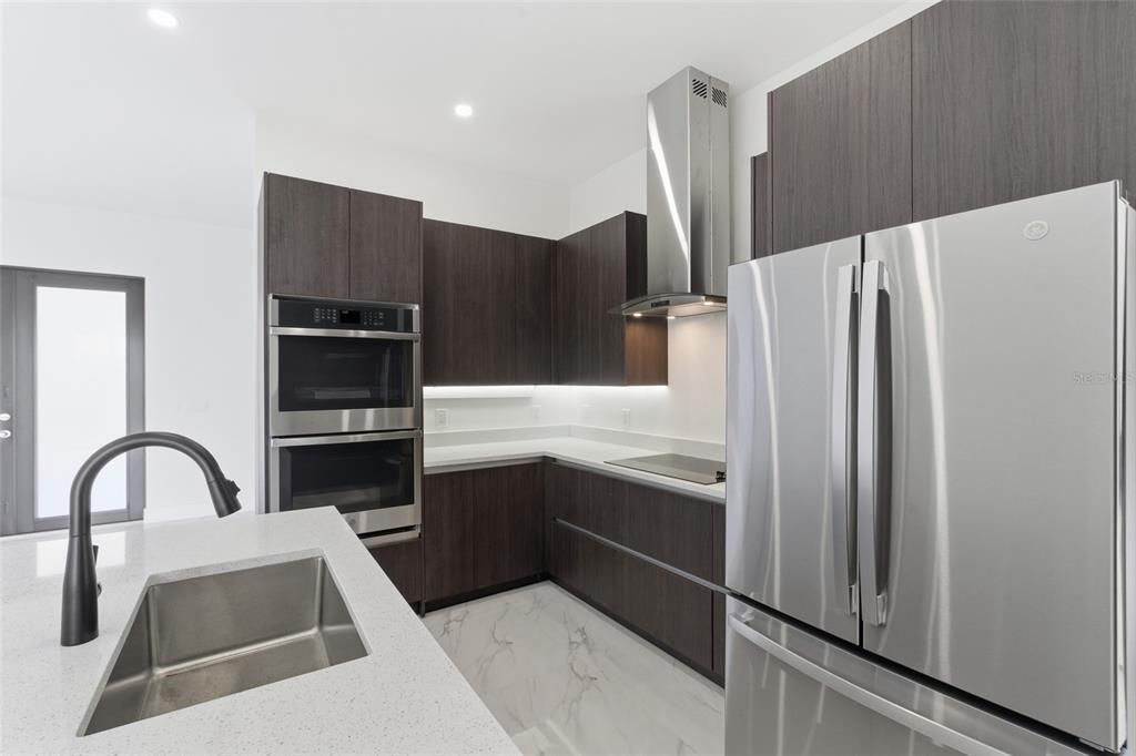 待售: $440,000 (4 贝兹, 3 浴室, 1855 平方英尺)