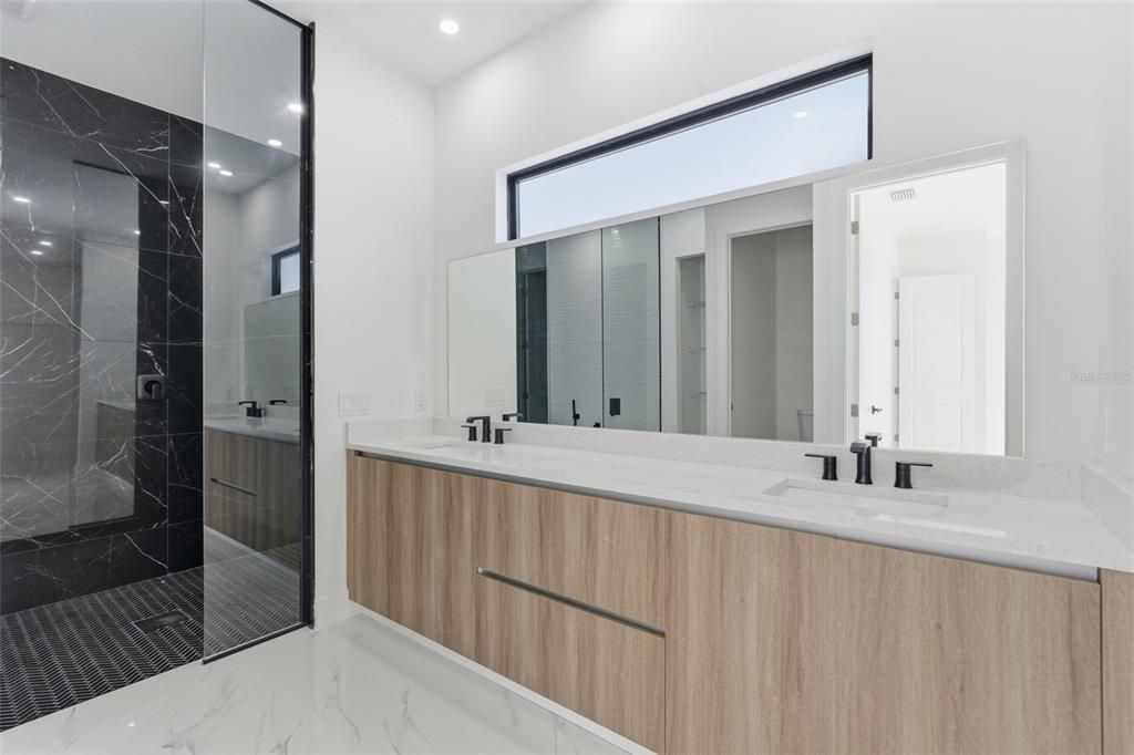 待售: $440,000 (4 贝兹, 3 浴室, 1855 平方英尺)