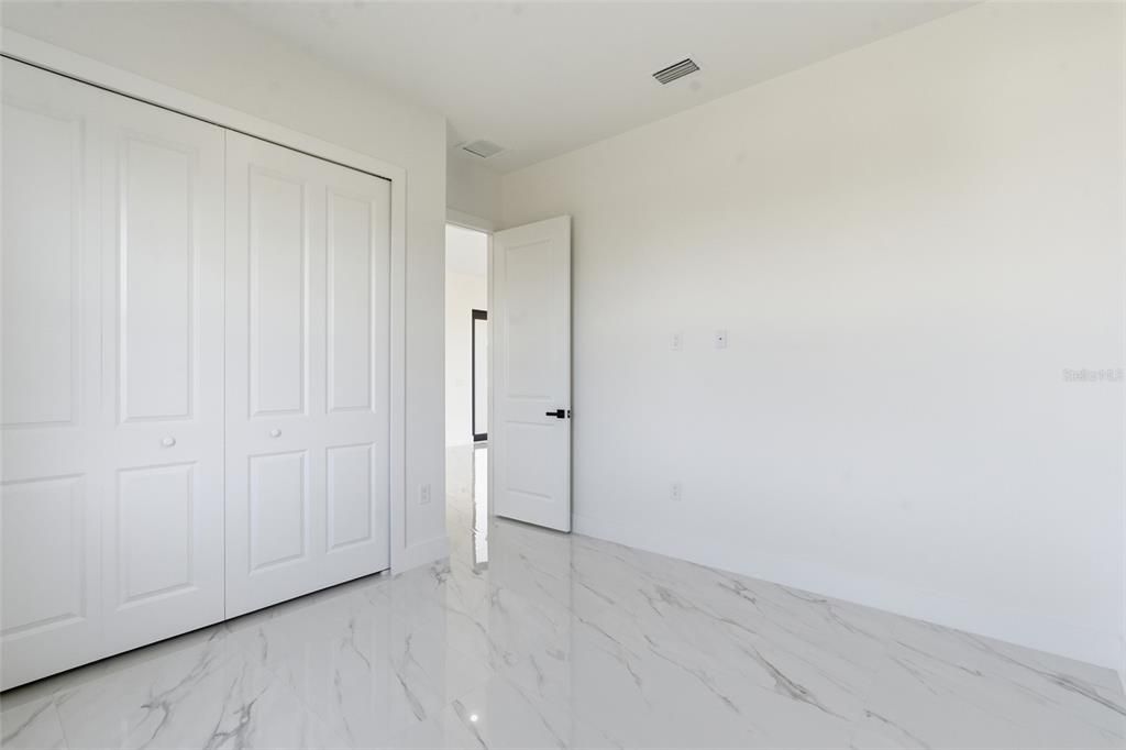 待售: $440,000 (4 贝兹, 3 浴室, 1855 平方英尺)