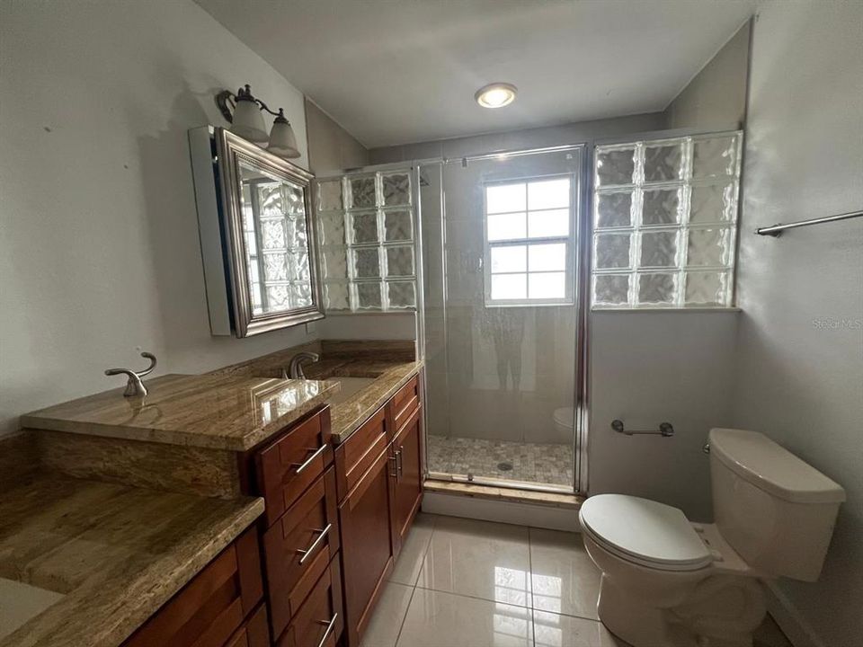 En Renta: $2,700 (2 camas, 2 baños, 1064 Pies cuadrados)