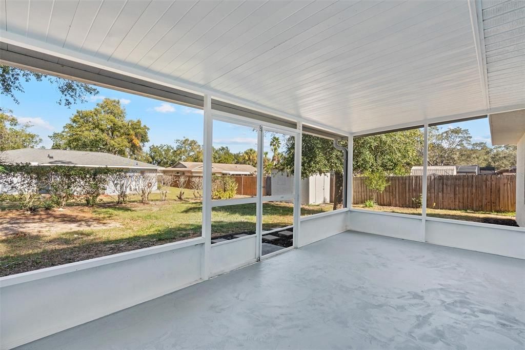 For Sale: $329,000 (3 beds, 2 baths, 1388 Square Feet)