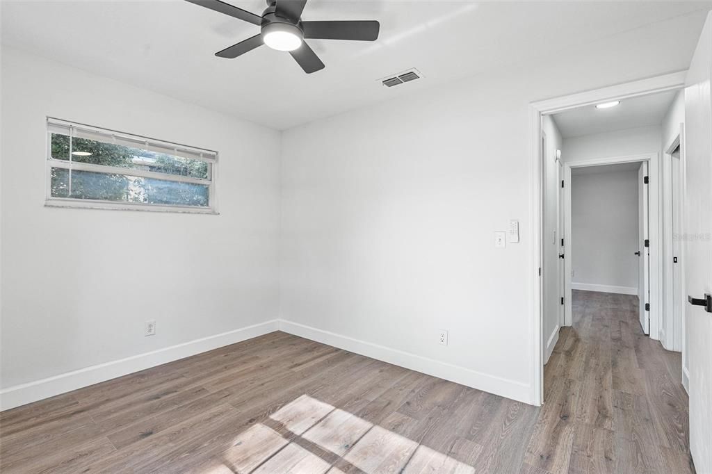 For Sale: $329,000 (3 beds, 2 baths, 1388 Square Feet)