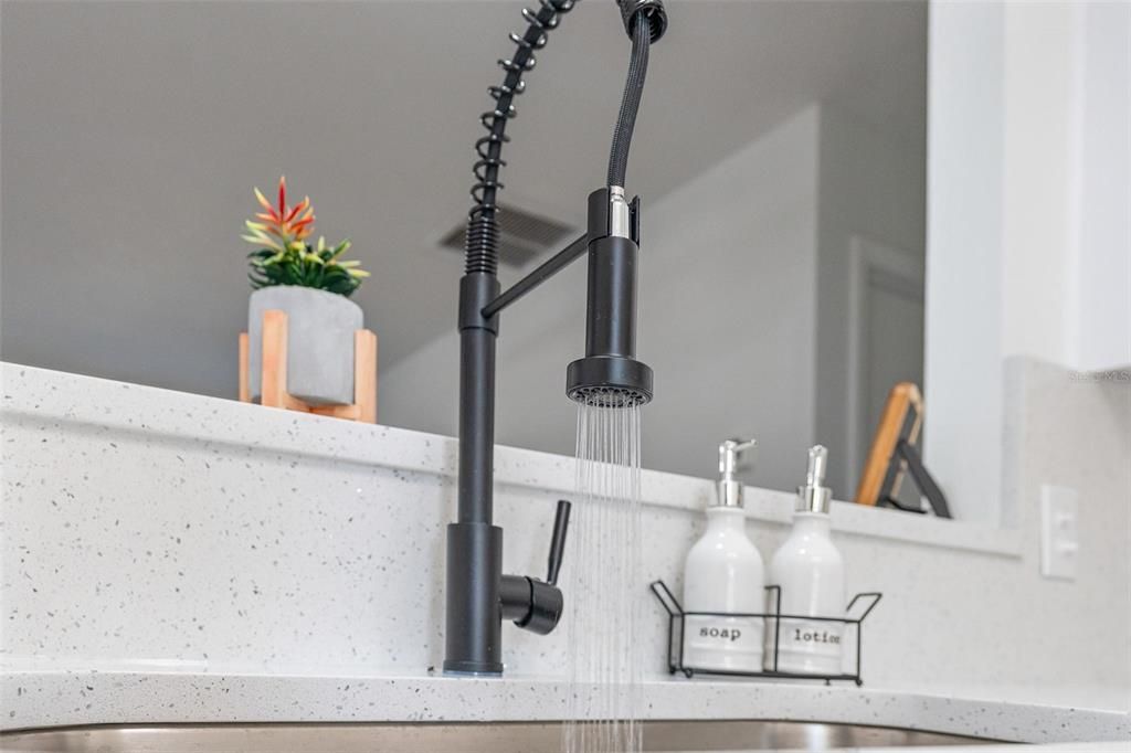 For Sale: $329,000 (3 beds, 2 baths, 1388 Square Feet)