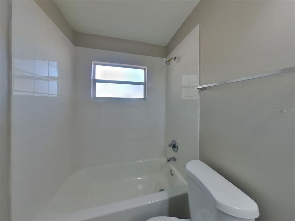 出租: $2,299 (4 贝兹, 2 浴室, 1608 平方英尺)