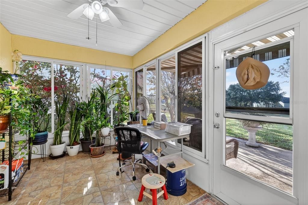 En Venta: $332,000 (2 camas, 2 baños, 1647 Pies cuadrados)