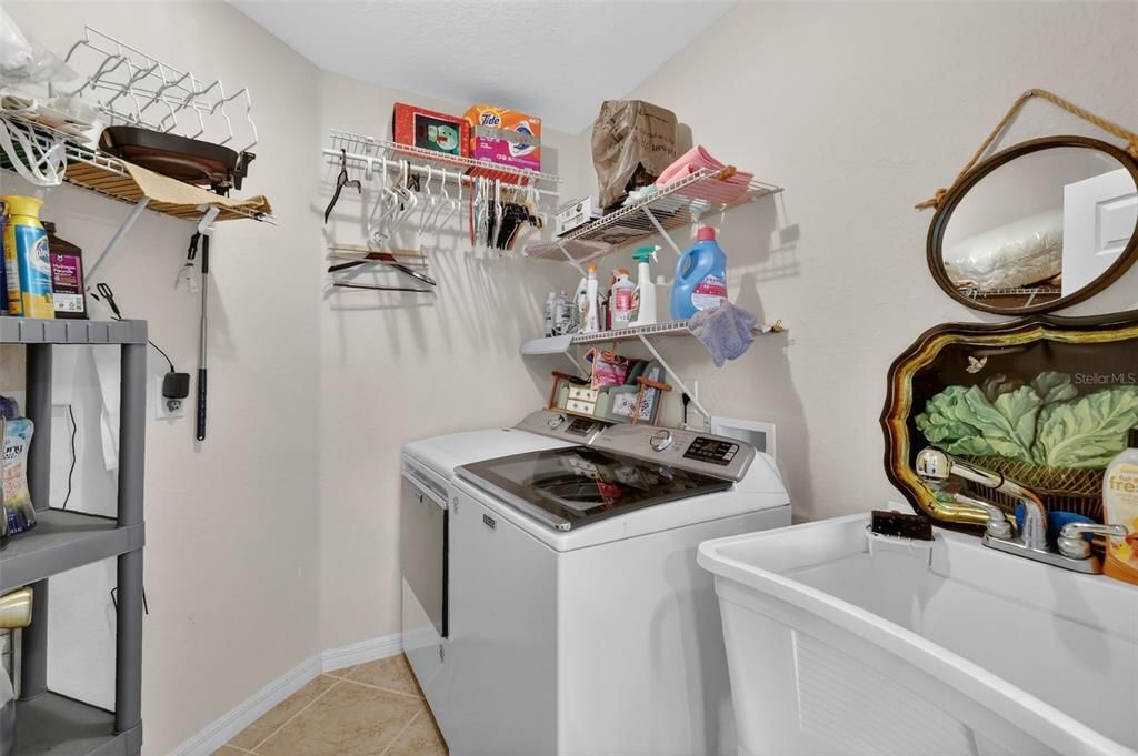 En Venta: $332,000 (2 camas, 2 baños, 1647 Pies cuadrados)