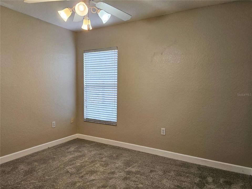 出租: $2,000 (3 贝兹, 2 浴室, 1434 平方英尺)