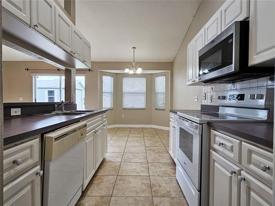 出租: $2,000 (3 贝兹, 2 浴室, 1434 平方英尺)