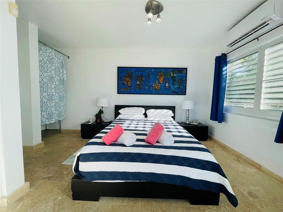 En Venta: $950,000 (4 camas, 3 baños, 3019 Pies cuadrados)