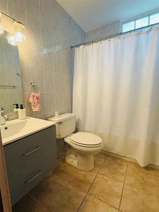 En Venta: $395,000 (4 camas, 2 baños, 0 Pies cuadrados)