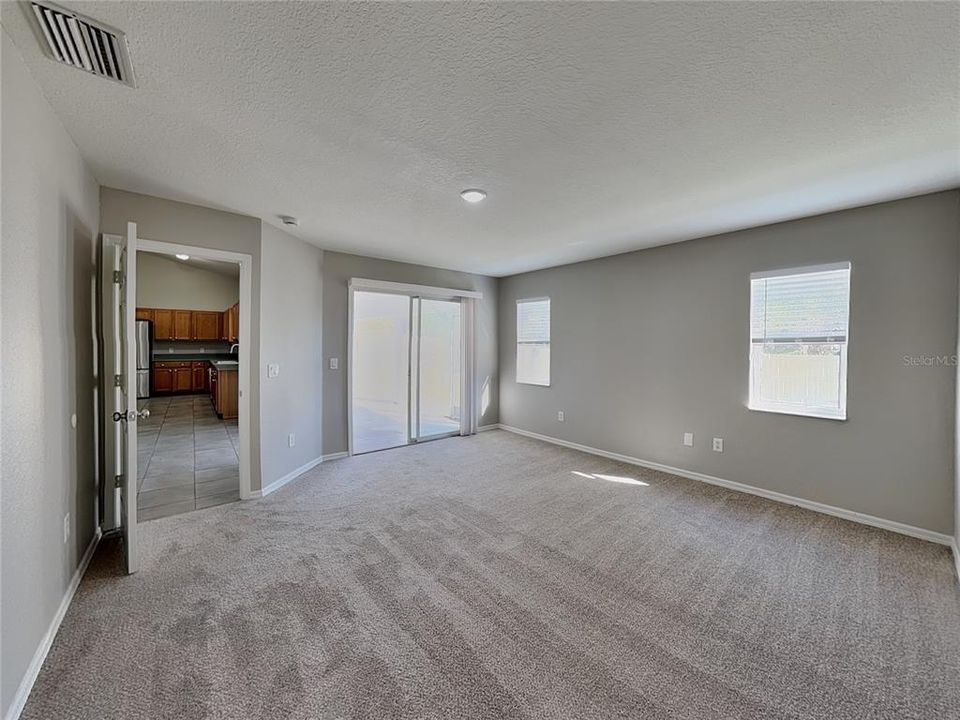 En Renta: $2,129 (3 camas, 2 baños, 1592 Pies cuadrados)