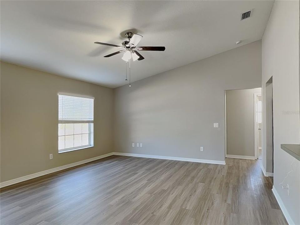 En Renta: $2,129 (3 camas, 2 baños, 1592 Pies cuadrados)