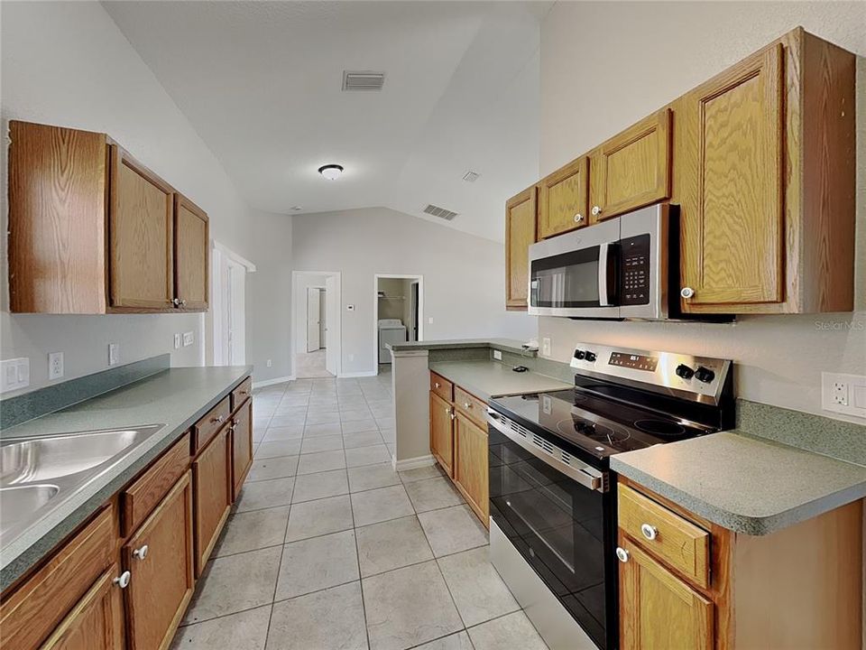 En Renta: $2,129 (3 camas, 2 baños, 1592 Pies cuadrados)