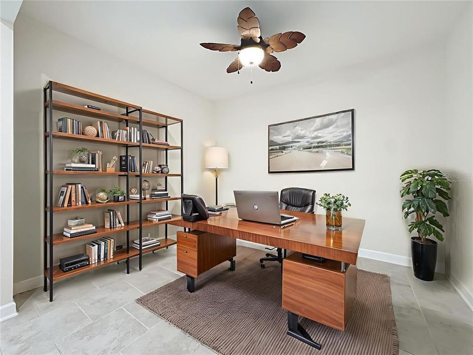 For Sale: $299,000 (2 beds, 2 baths, 1374 Square Feet)