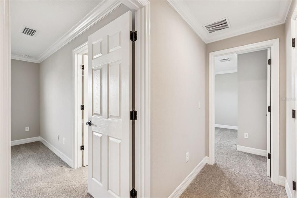 For Sale: $605,000 (3 beds, 3 baths, 2198 Square Feet)