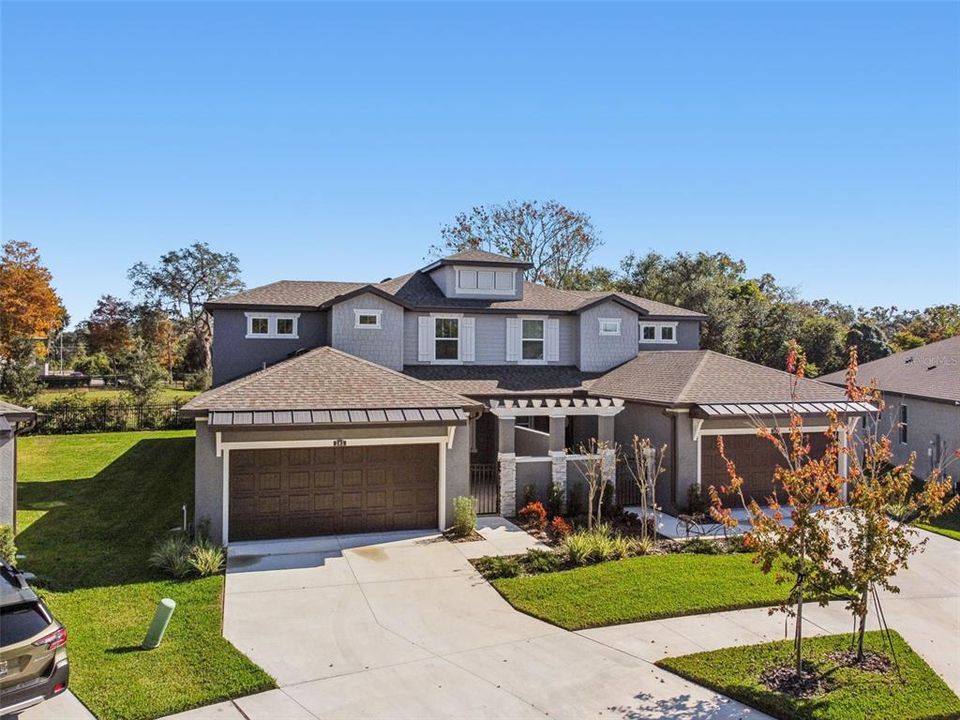 For Sale: $605,000 (3 beds, 3 baths, 2198 Square Feet)