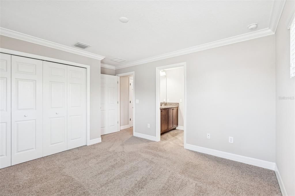 For Sale: $605,000 (3 beds, 3 baths, 2198 Square Feet)