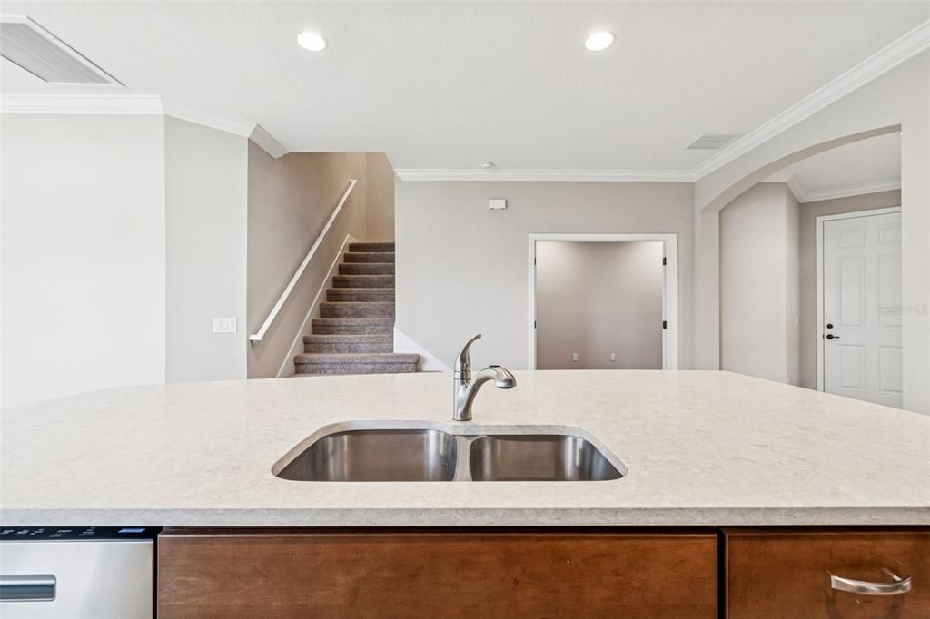 For Sale: $605,000 (3 beds, 3 baths, 2198 Square Feet)