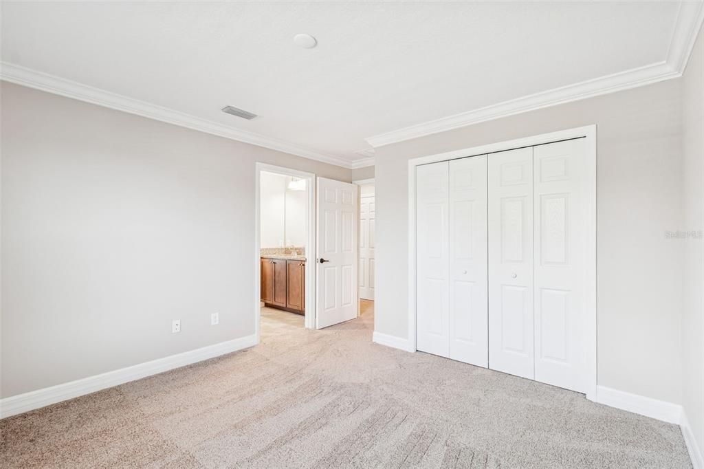 For Sale: $605,000 (3 beds, 3 baths, 2198 Square Feet)