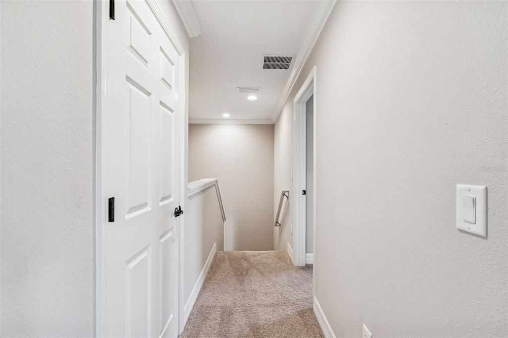 For Sale: $605,000 (3 beds, 3 baths, 2198 Square Feet)