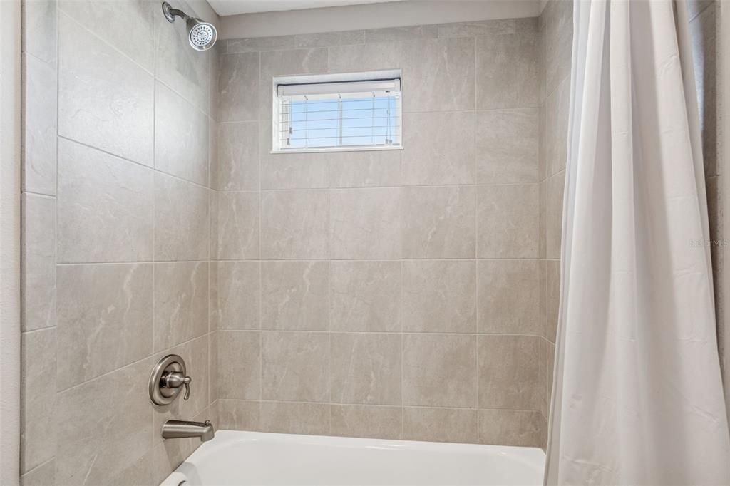 For Sale: $605,000 (3 beds, 3 baths, 2198 Square Feet)