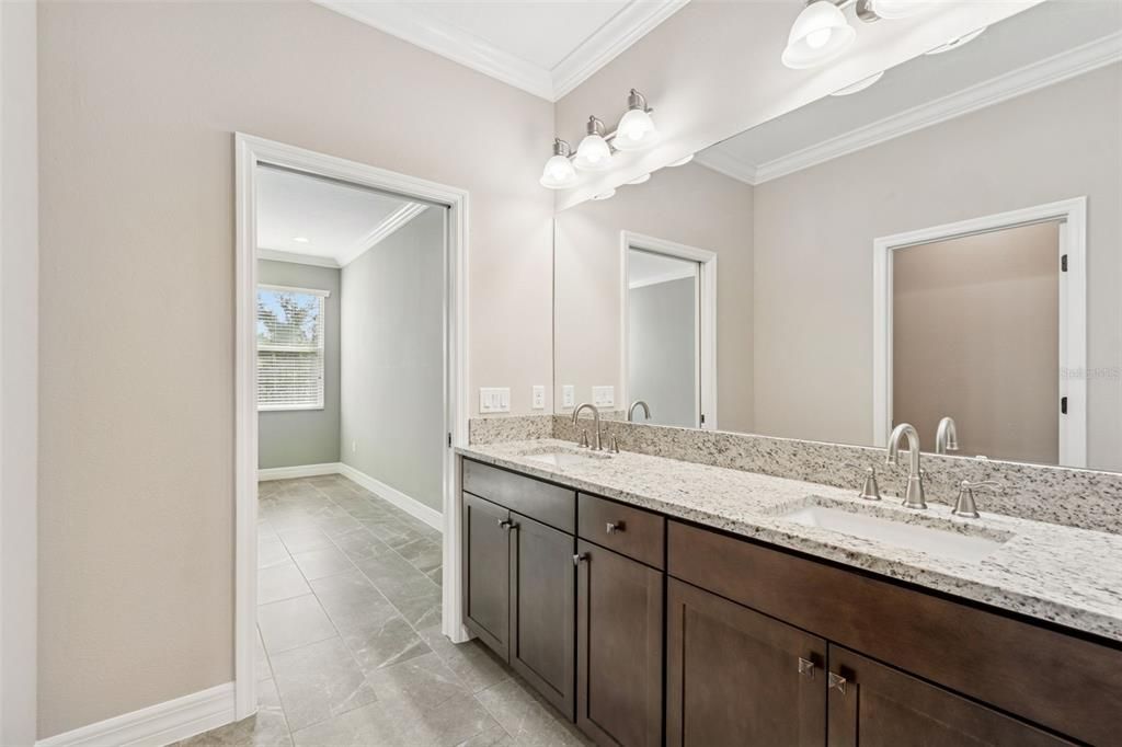 For Sale: $605,000 (3 beds, 3 baths, 2198 Square Feet)