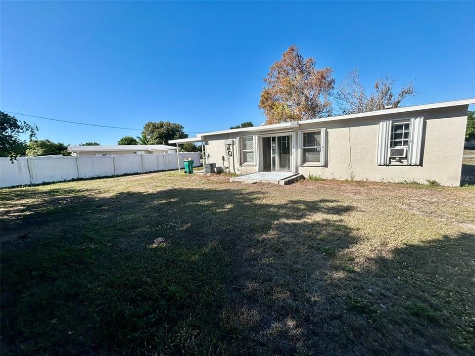 В аренду: $1,550 (2 спален, 1 ванн, 1031 Квадратных фут)