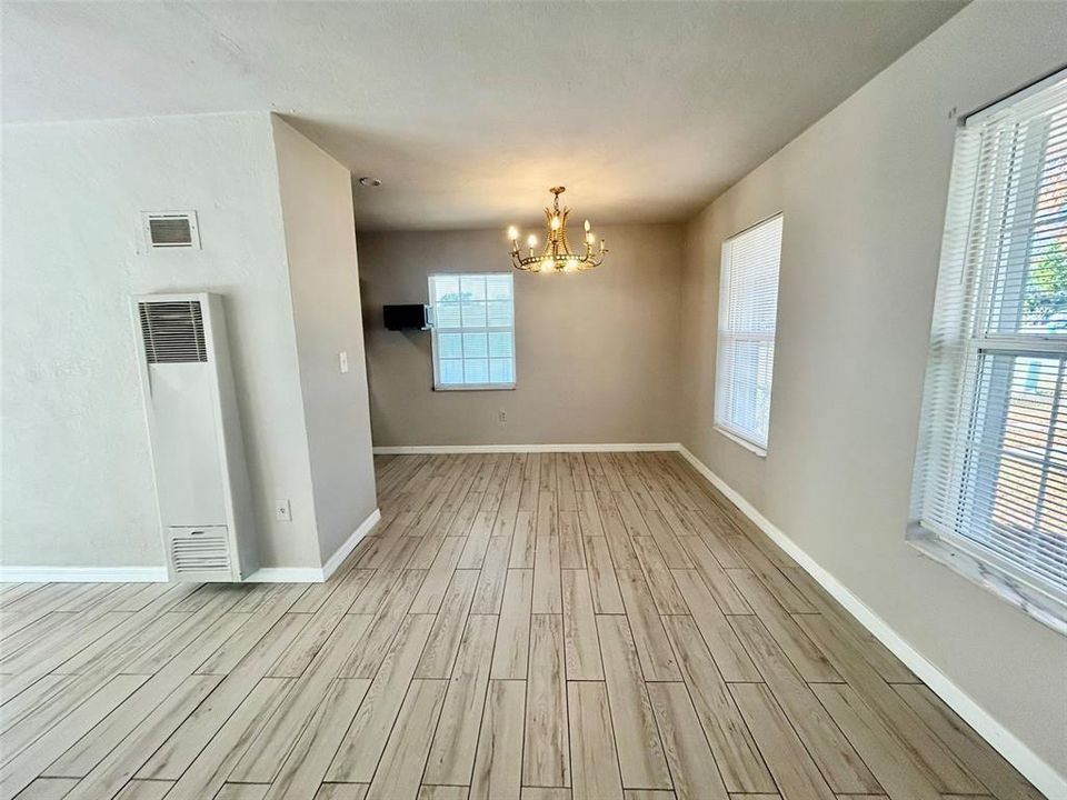 В аренду: $1,550 (2 спален, 1 ванн, 1031 Квадратных фут)