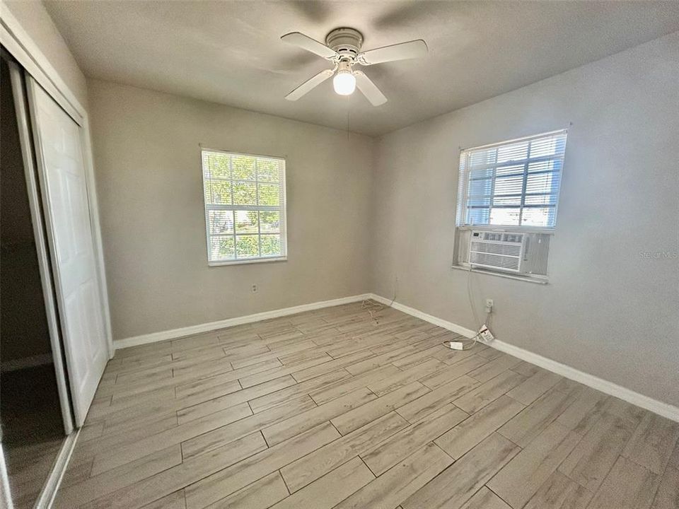 В аренду: $1,550 (2 спален, 1 ванн, 1031 Квадратных фут)