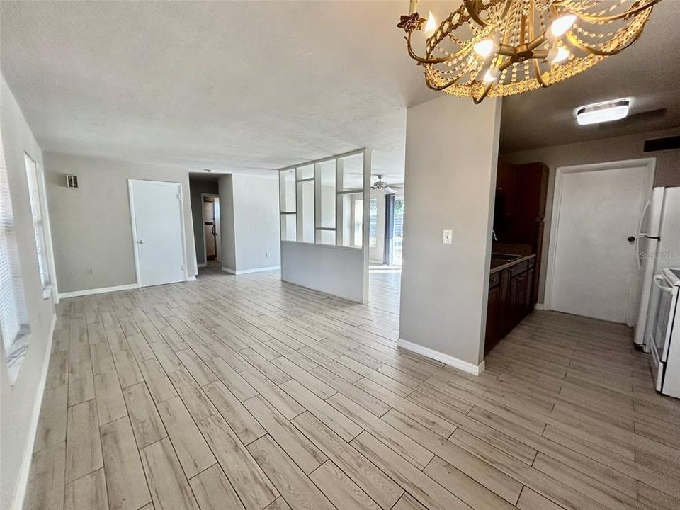 В аренду: $1,550 (2 спален, 1 ванн, 1031 Квадратных фут)