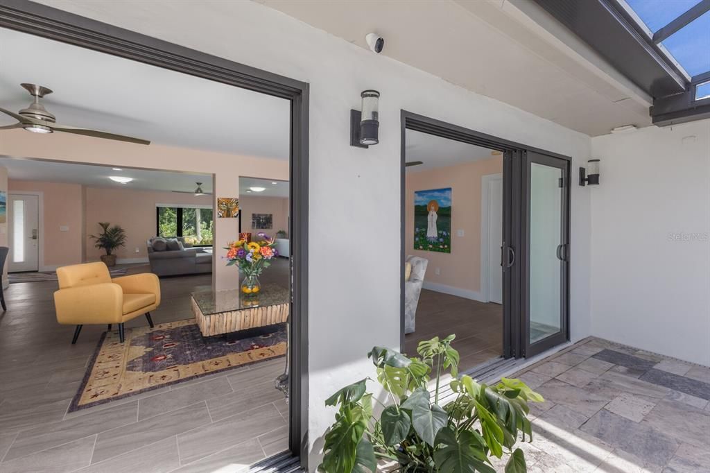 待售: $1,270,000 (4 贝兹, 3 浴室, 2609 平方英尺)