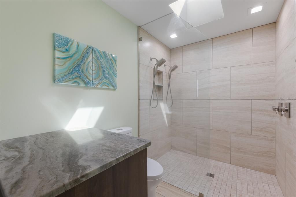 待售: $1,270,000 (4 贝兹, 3 浴室, 2609 平方英尺)