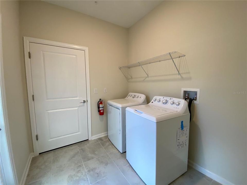 For Rent: $2,600 (3 beds, 2 baths, 1731 Square Feet)