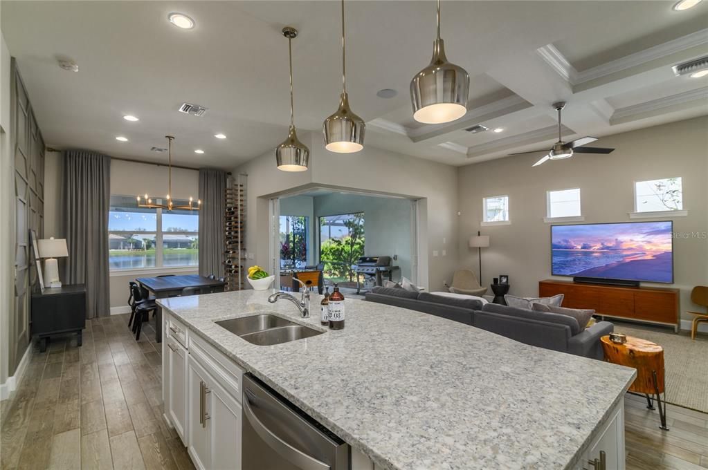 В аренду: $5,500 (3 спален, 2 ванн, 2014 Квадратных фут)