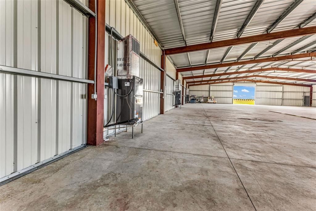 На продажу: $1,200,000 (20.00 acres)