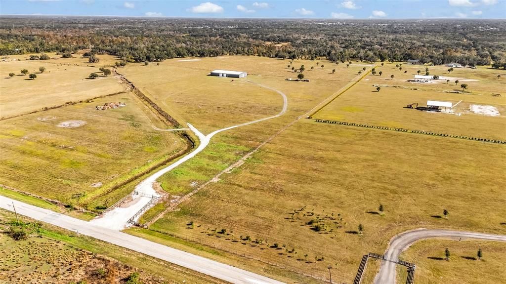 На продажу: $1,200,000 (20.00 acres)