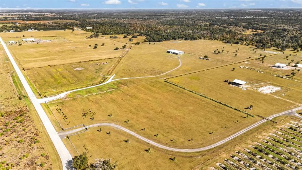 На продажу: $1,200,000 (20.00 acres)