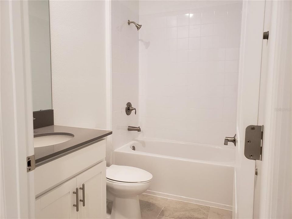 出租: $2,600 (4 贝兹, 3 浴室, 2061 平方英尺)