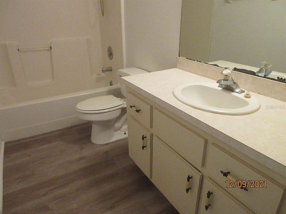 For Rent: $1,200 (2 beds, 2 baths, 1030 Square Feet)