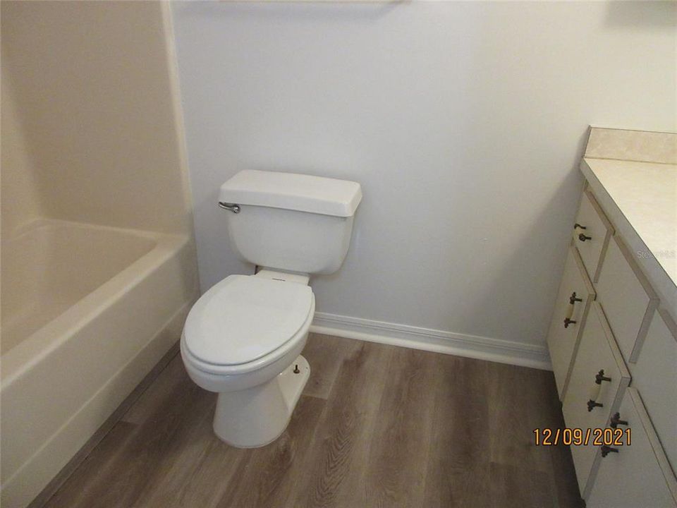 For Rent: $1,200 (2 beds, 2 baths, 1030 Square Feet)