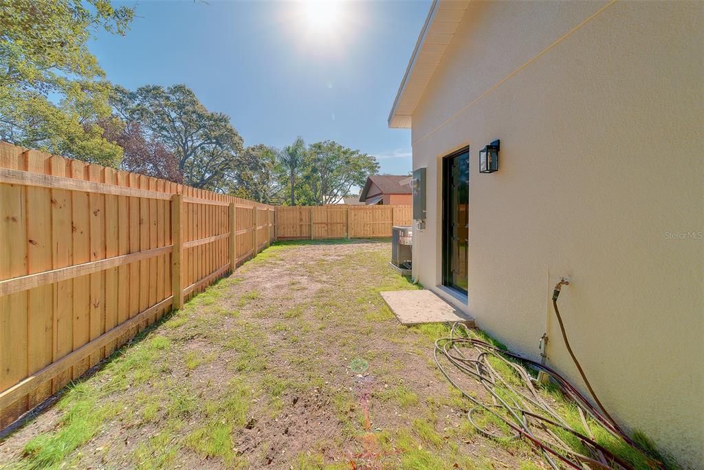 На продажу: $549,900 (3 спален, 2 ванн, 1135 Квадратных фут)