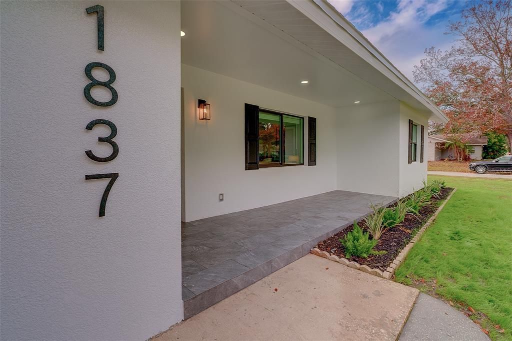 На продажу: $549,900 (3 спален, 2 ванн, 1135 Квадратных фут)