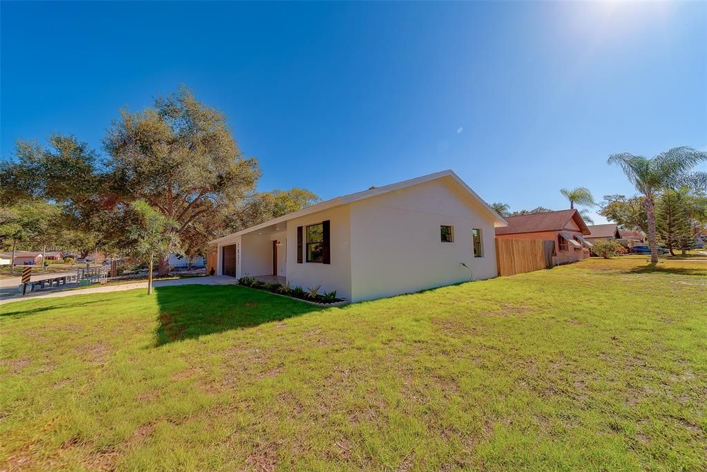 На продажу: $549,900 (3 спален, 2 ванн, 1135 Квадратных фут)