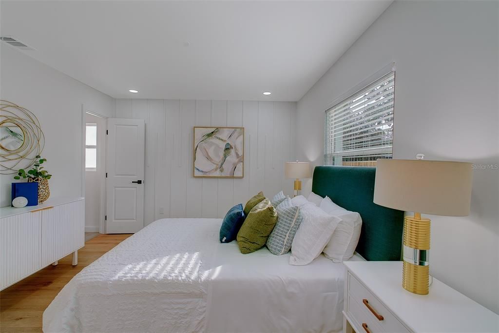 На продажу: $549,900 (3 спален, 2 ванн, 1135 Квадратных фут)