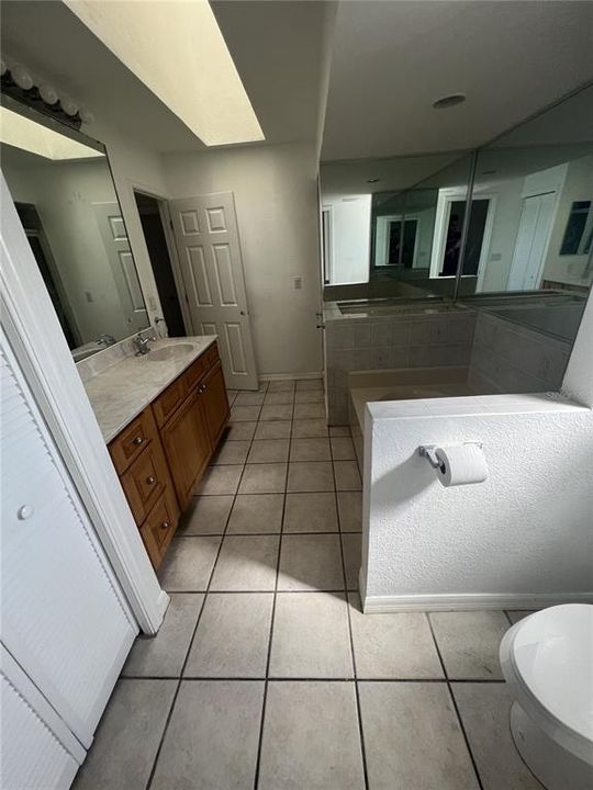 For Sale: $319,000 (3 beds, 2 baths, 2198 Square Feet)