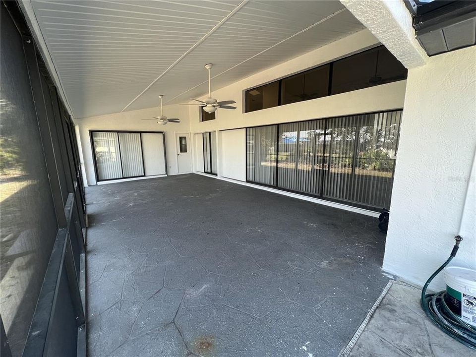 For Sale: $319,000 (3 beds, 2 baths, 2198 Square Feet)