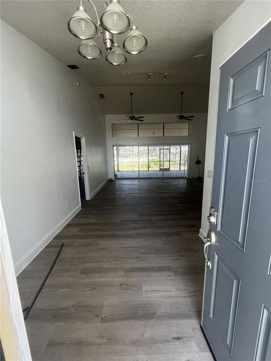 For Sale: $319,000 (3 beds, 2 baths, 2198 Square Feet)