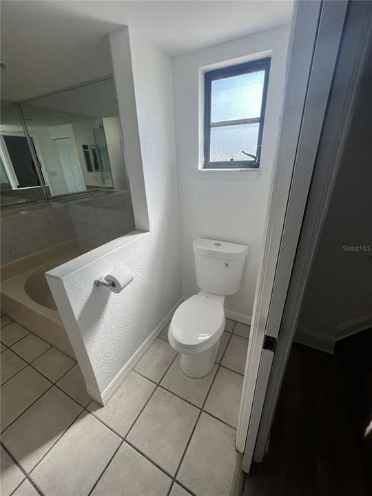 For Sale: $319,000 (3 beds, 2 baths, 2198 Square Feet)