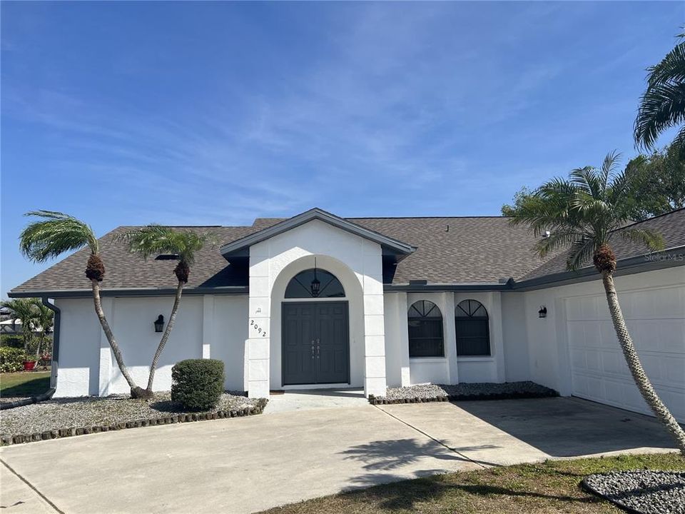 For Sale: $319,000 (3 beds, 2 baths, 2198 Square Feet)